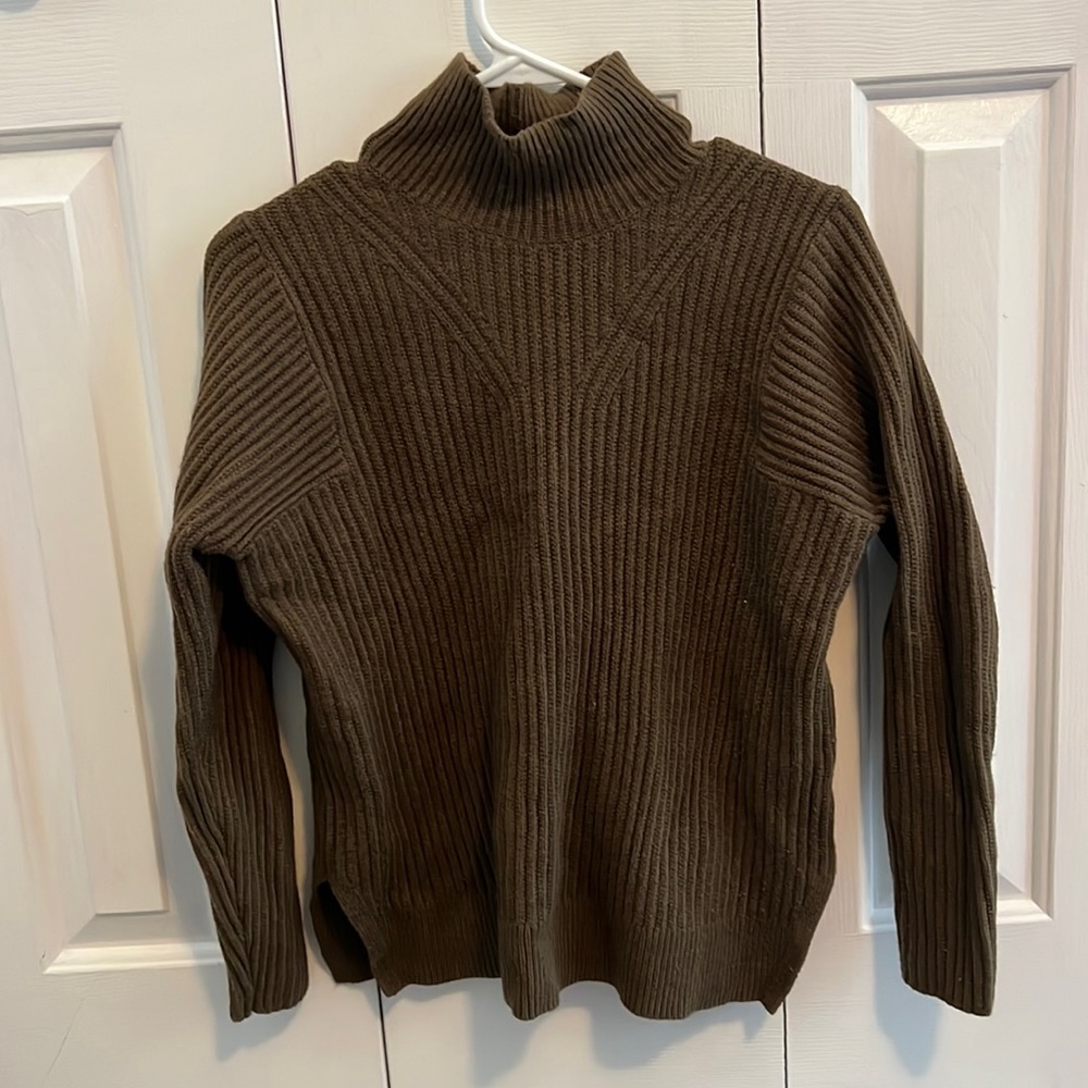 Banana Republic Sweater